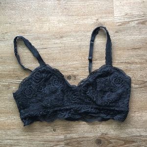 Mudd Brand Black Bralette, Size Medium, adjustable